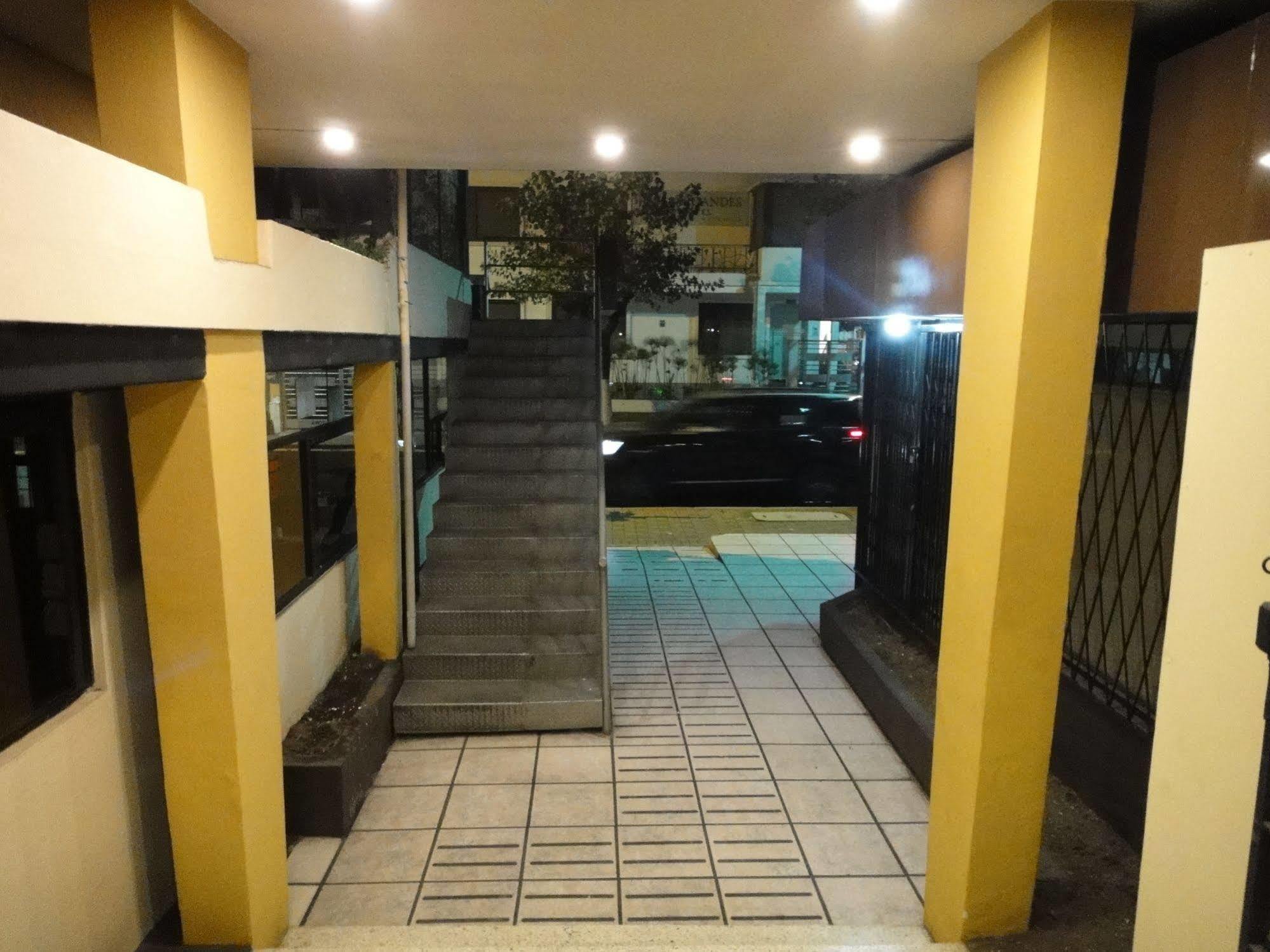 Alston Inn Hotel Quito Luaran gambar